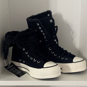 NWT Converse All Star Women's Black and White Fur-Lined High-Tops